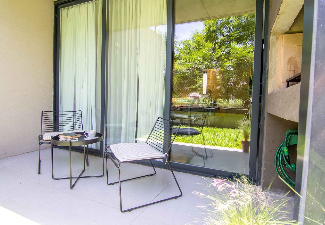 Estudio en Buenos Aires - Carranza 1A · Live Modern and Sun
