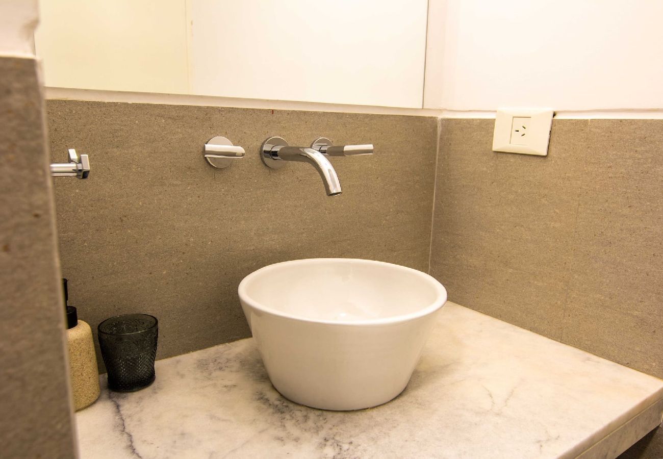 Estudio en Buenos Aires - Carranza 1A · Live Modern and Sun