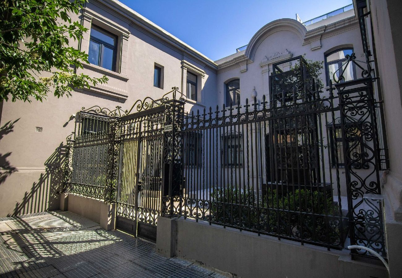 Estudio en Buenos Aires - Palacio Cabrera · Stunning Studio @Historic Palaci