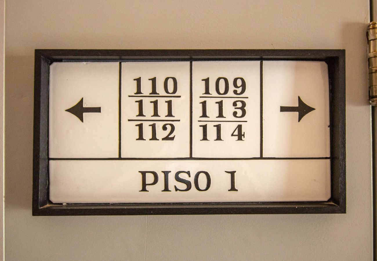 Estudio en Buenos Aires - Palacio Cabrera · Stunning Studio @Historic Palaci