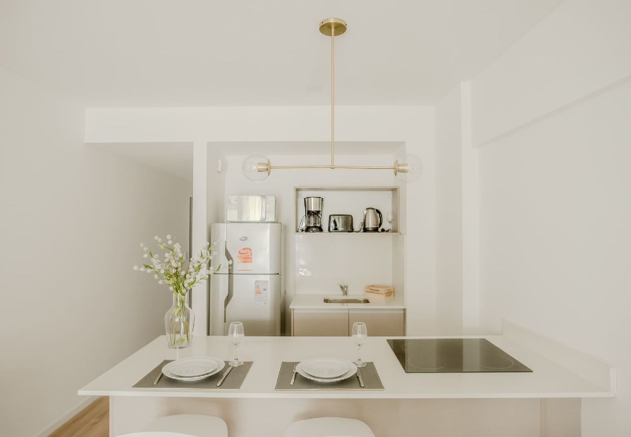 Estudio en Buenos Aires - Las Heras 501 · Enjoy Recoleta in this