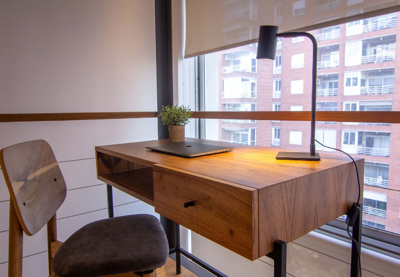 Apartamento en Buenos Aires - Deheza 601 · Explore Buenos Aires in this St