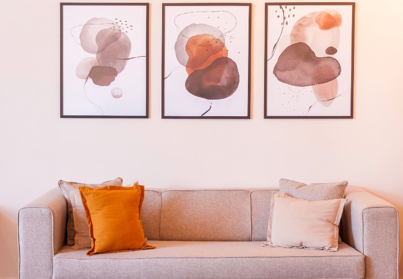 Estudio en Pilar - Pilar #025 · Discover Pilar in this New and Stunni