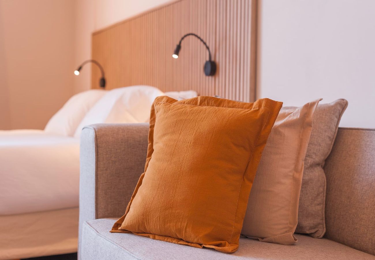 Estudio en Pilar - Pilar #025 · Discover Pilar in this New and Stunni