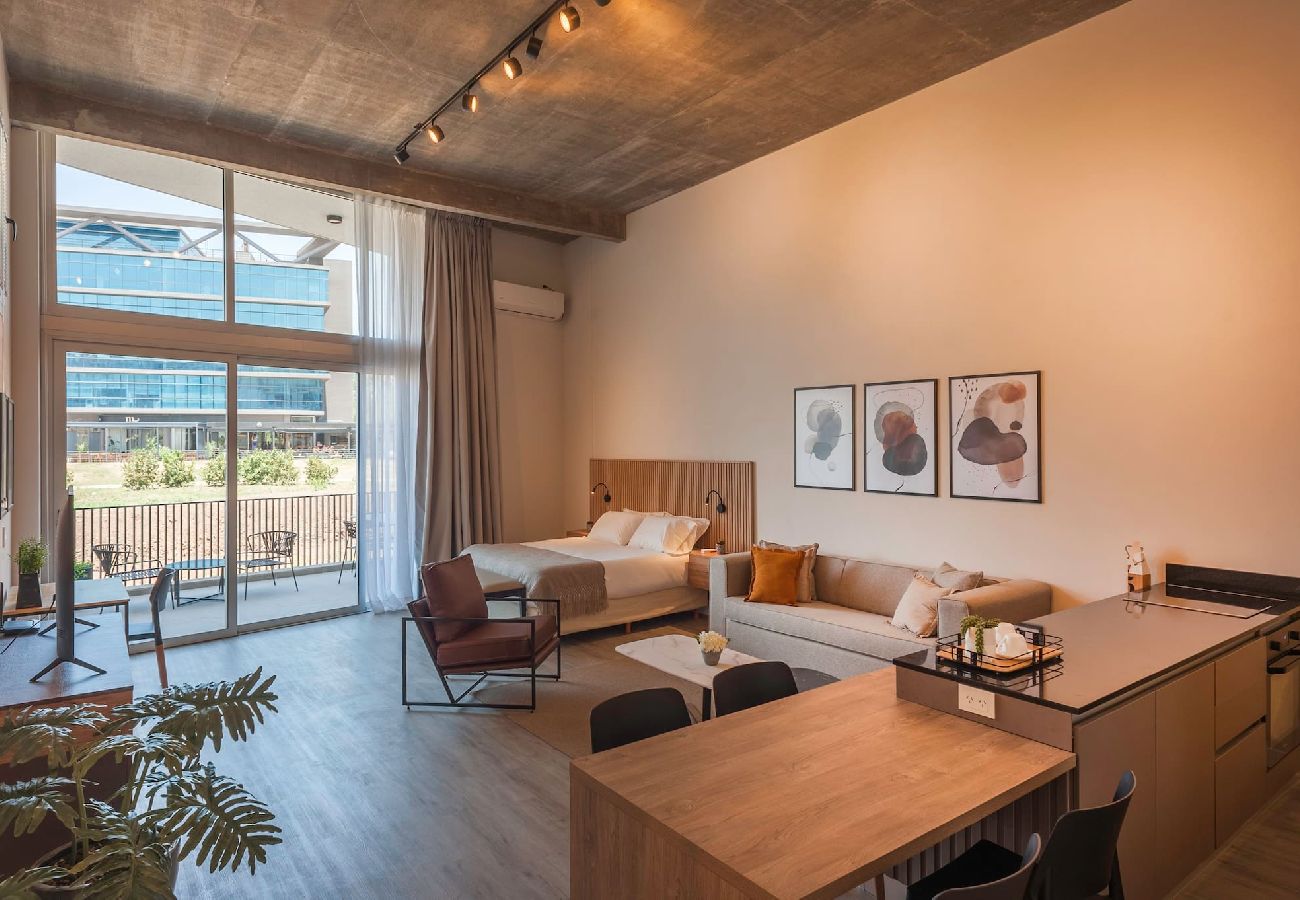 Estudio en Pilar - Pilar #025 · Discover Pilar in this New and Stunni