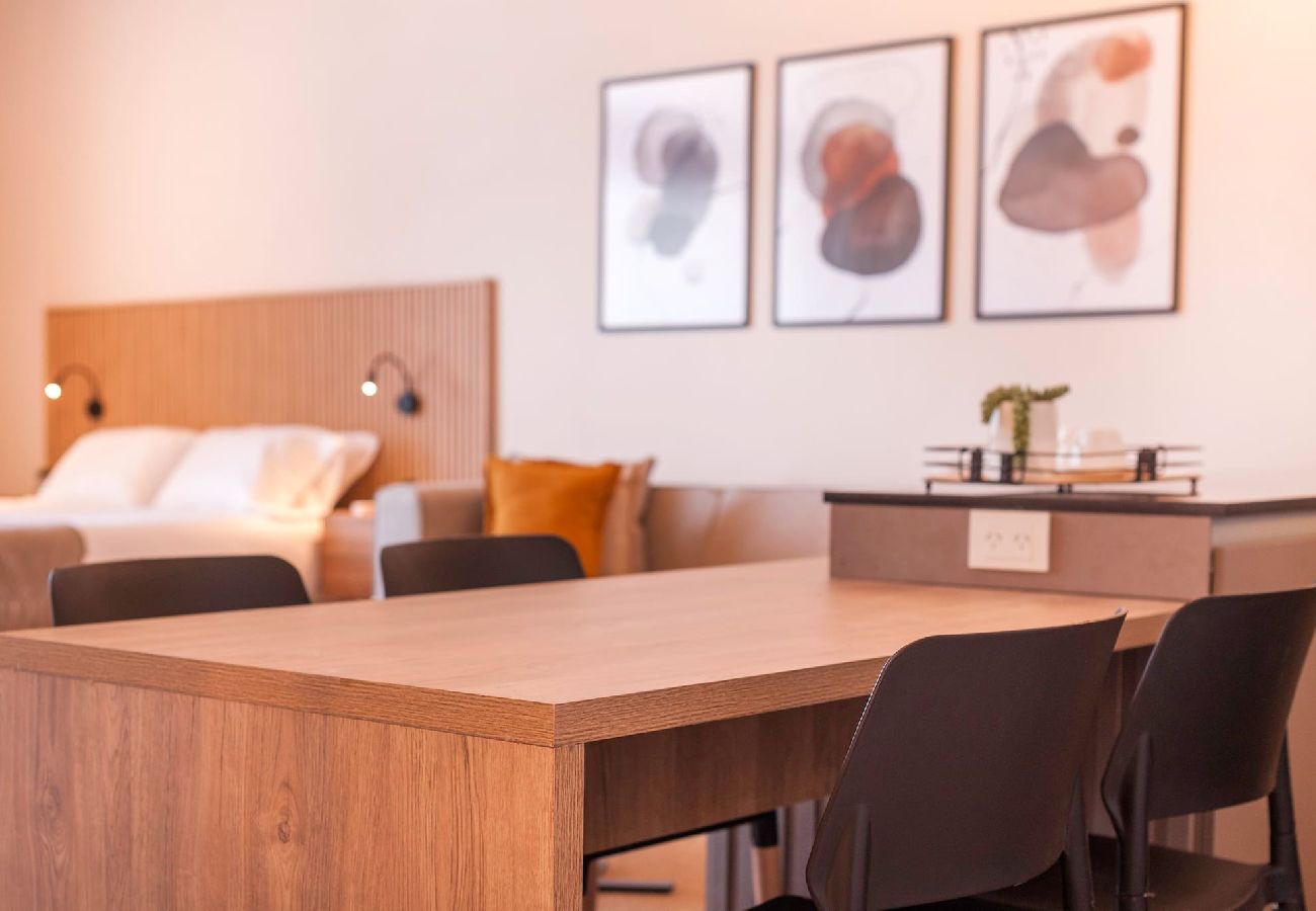 Estudio en Pilar - Pilar #025 · Discover Pilar in this New and Stunni