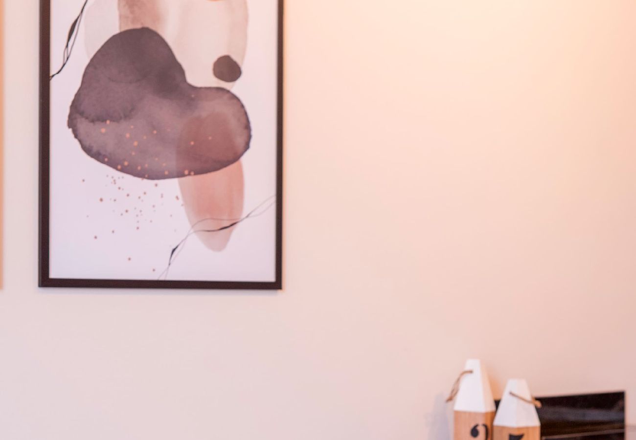 Estudio en Pilar - Pilar #025 · Discover Pilar in this New and Stunni