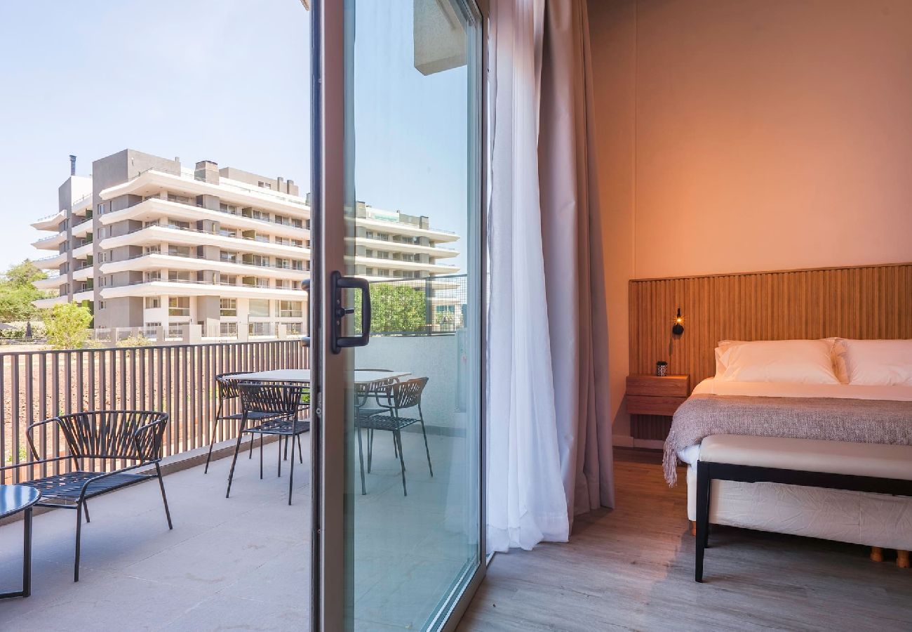 Estudio en Pilar - Pilar #025 · Discover Pilar in this New and Stunni