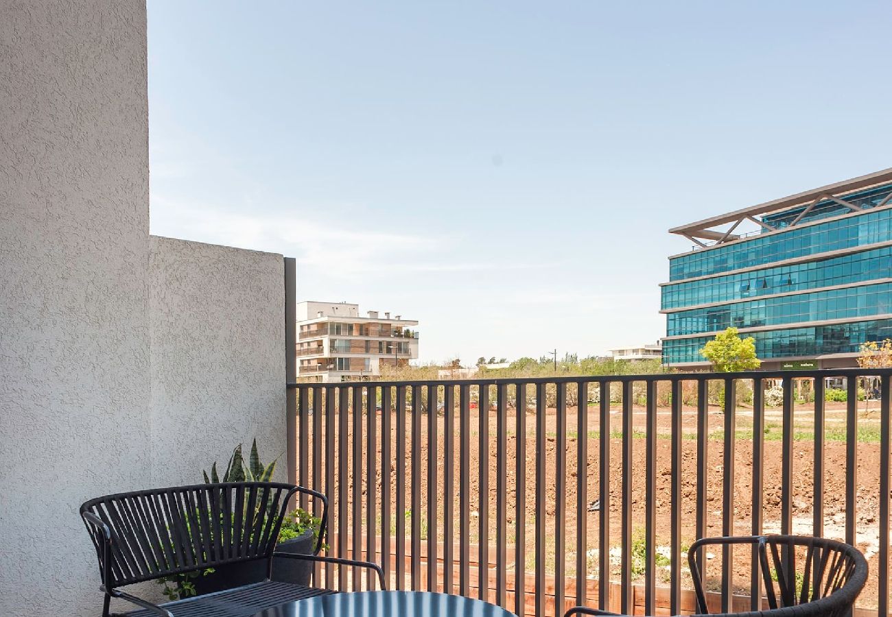 Estudio en Pilar - Pilar #025 · Discover Pilar in this New and Stunni