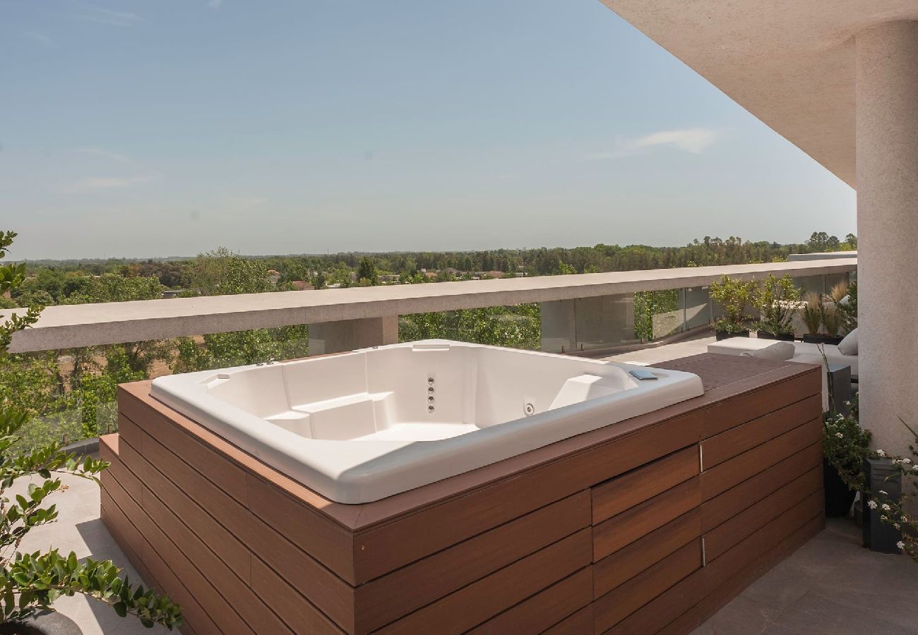 Estudio en Pilar - Pilar #025 · Discover Pilar in this New and Stunni