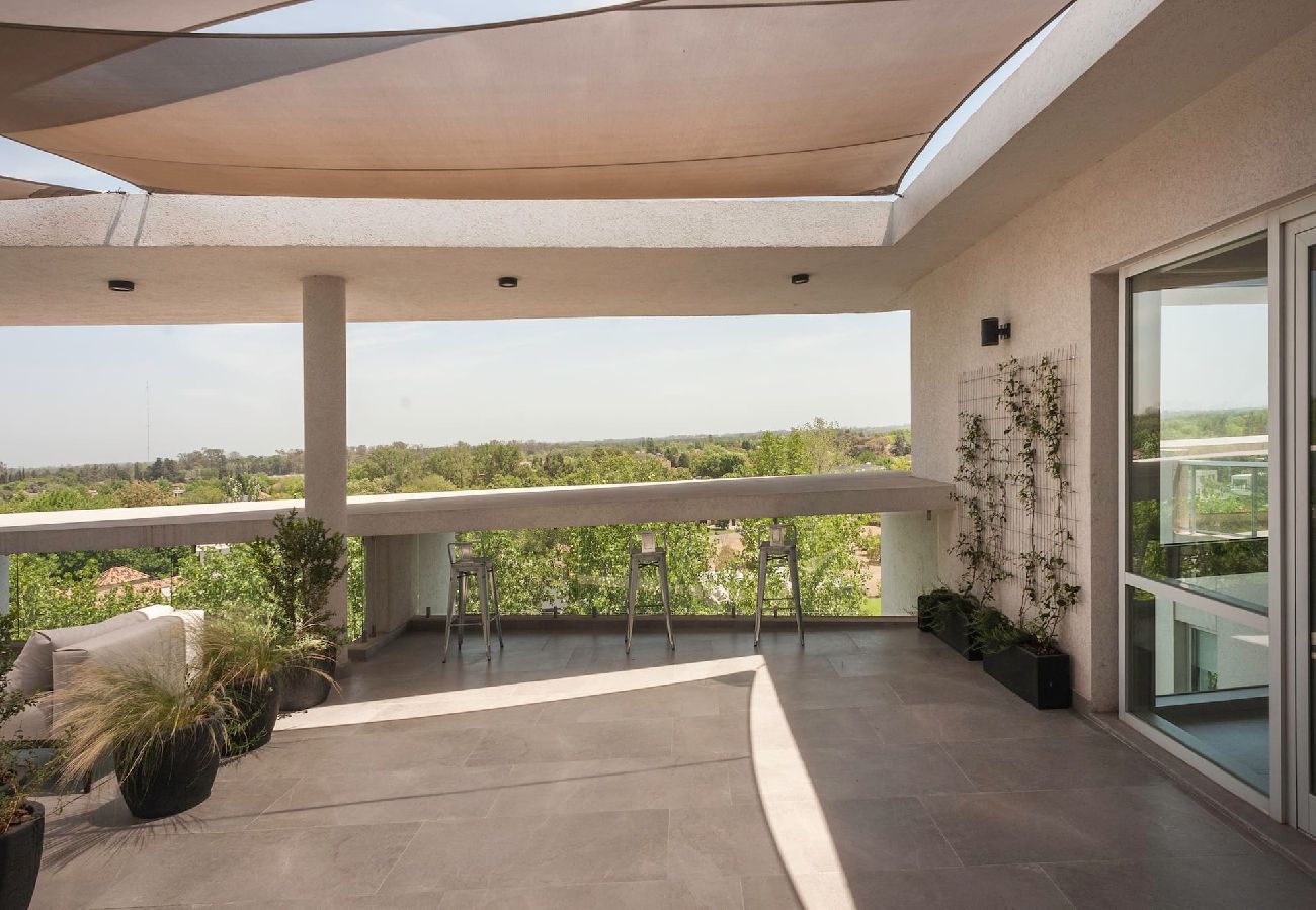 Estudio en Pilar - Pilar #025 · Discover Pilar in this New and Stunni