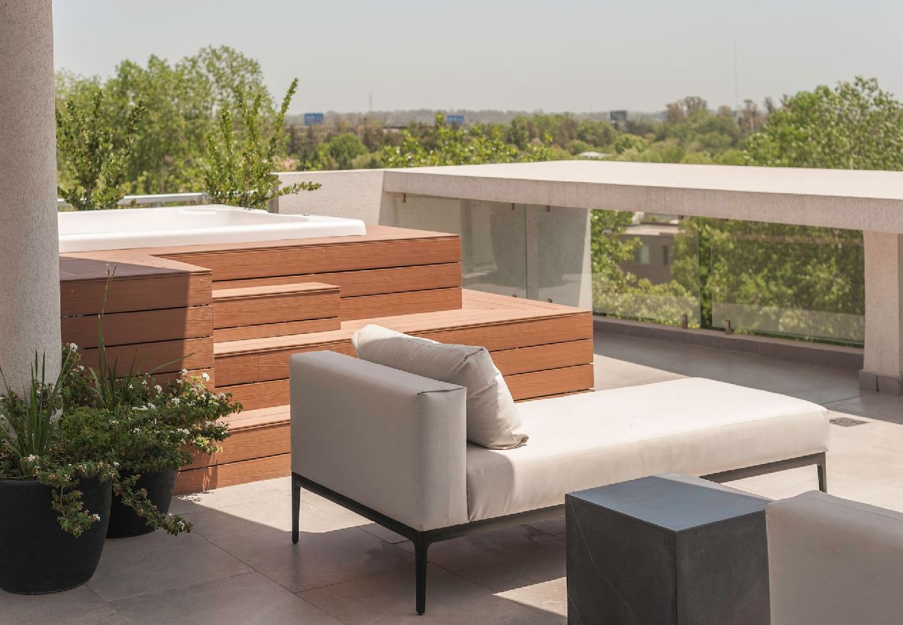 Estudio en Pilar - Pilar #025 · Discover Pilar in this New and Stunni