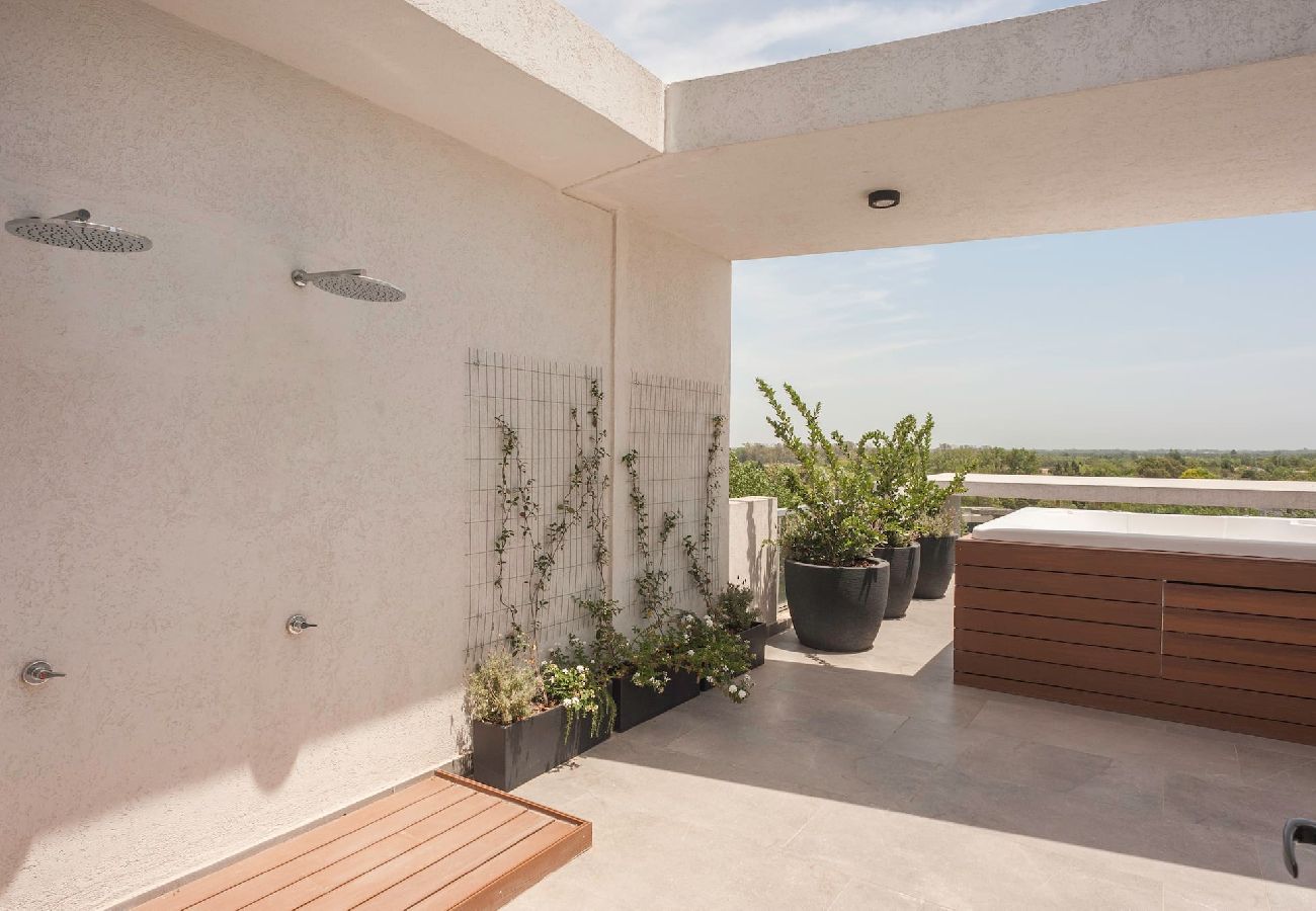 Estudio en Pilar - Pilar #028 · Enjoy Pilar in this Premium Studio