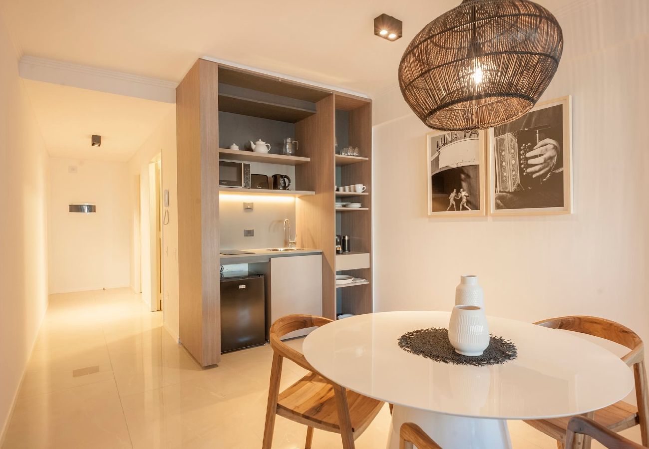 Estudio en Buenos Aires - Decó 901 · Unique and Stunning @Luxury