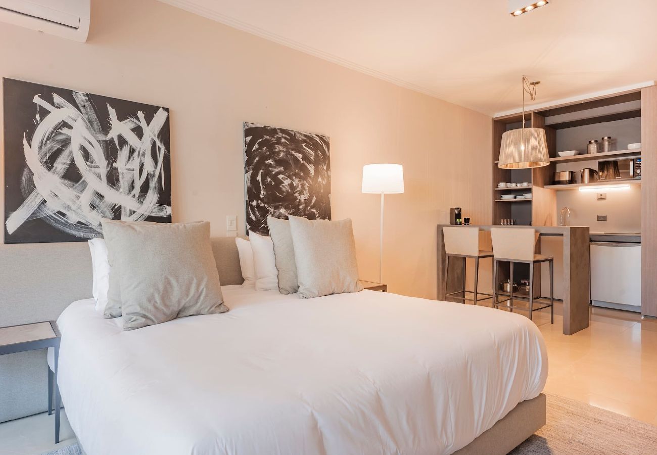 Estudio en Buenos Aires - Decó 815 · Decó Recoleta Luxury Armani