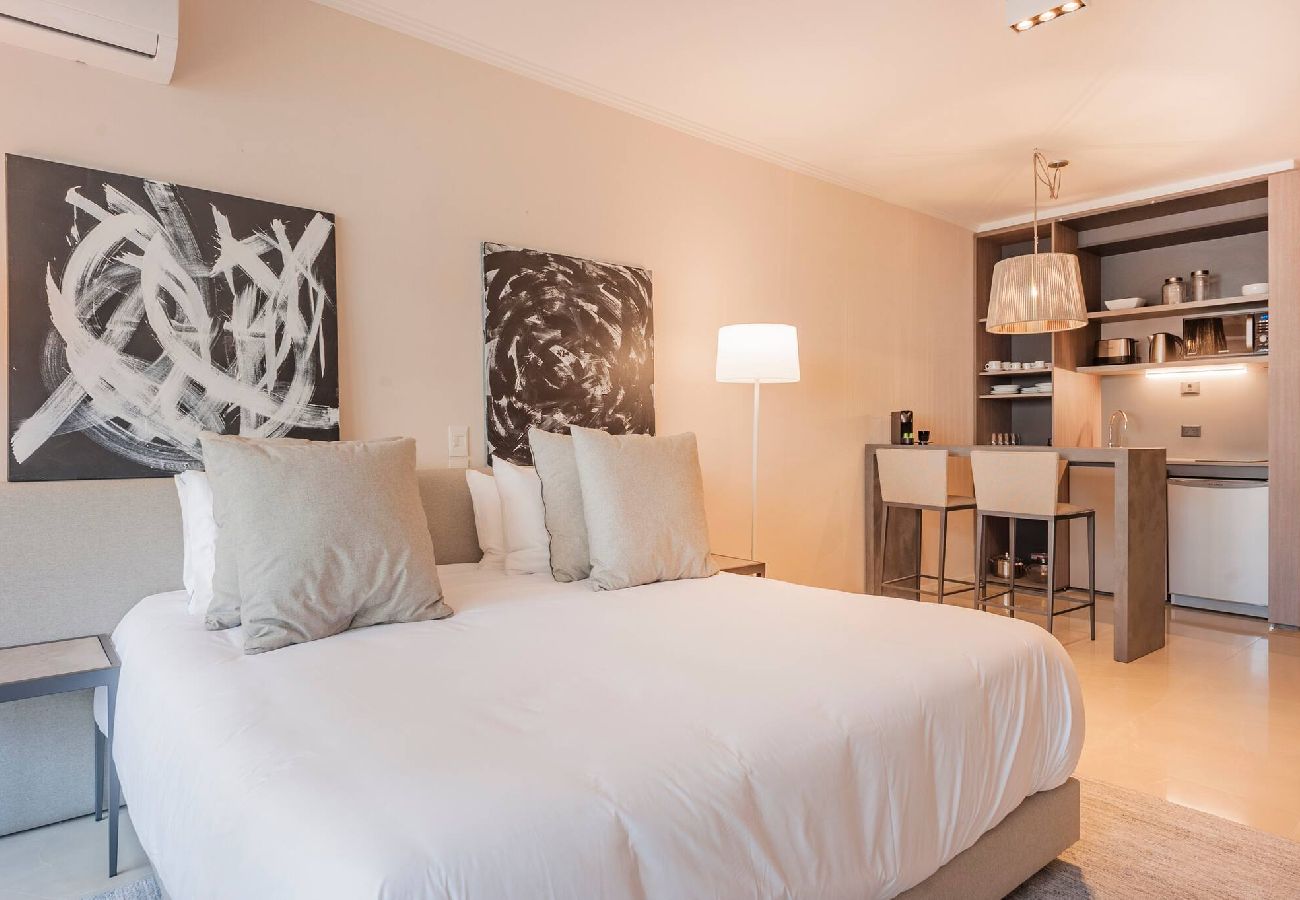 Estudio en Buenos Aires - Decó 815 · Decó Recoleta Luxury Armani