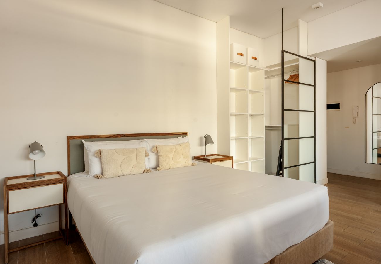 Estudio en Buenos Aires - Guatemala · Hermoso Departamento con Terraza
