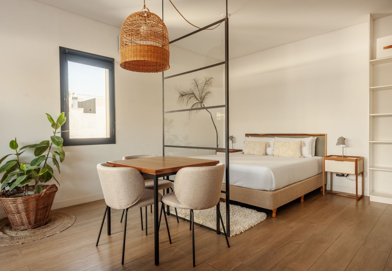 Estudio en Buenos Aires - Guatemala · Hermoso Departamento con Terraza