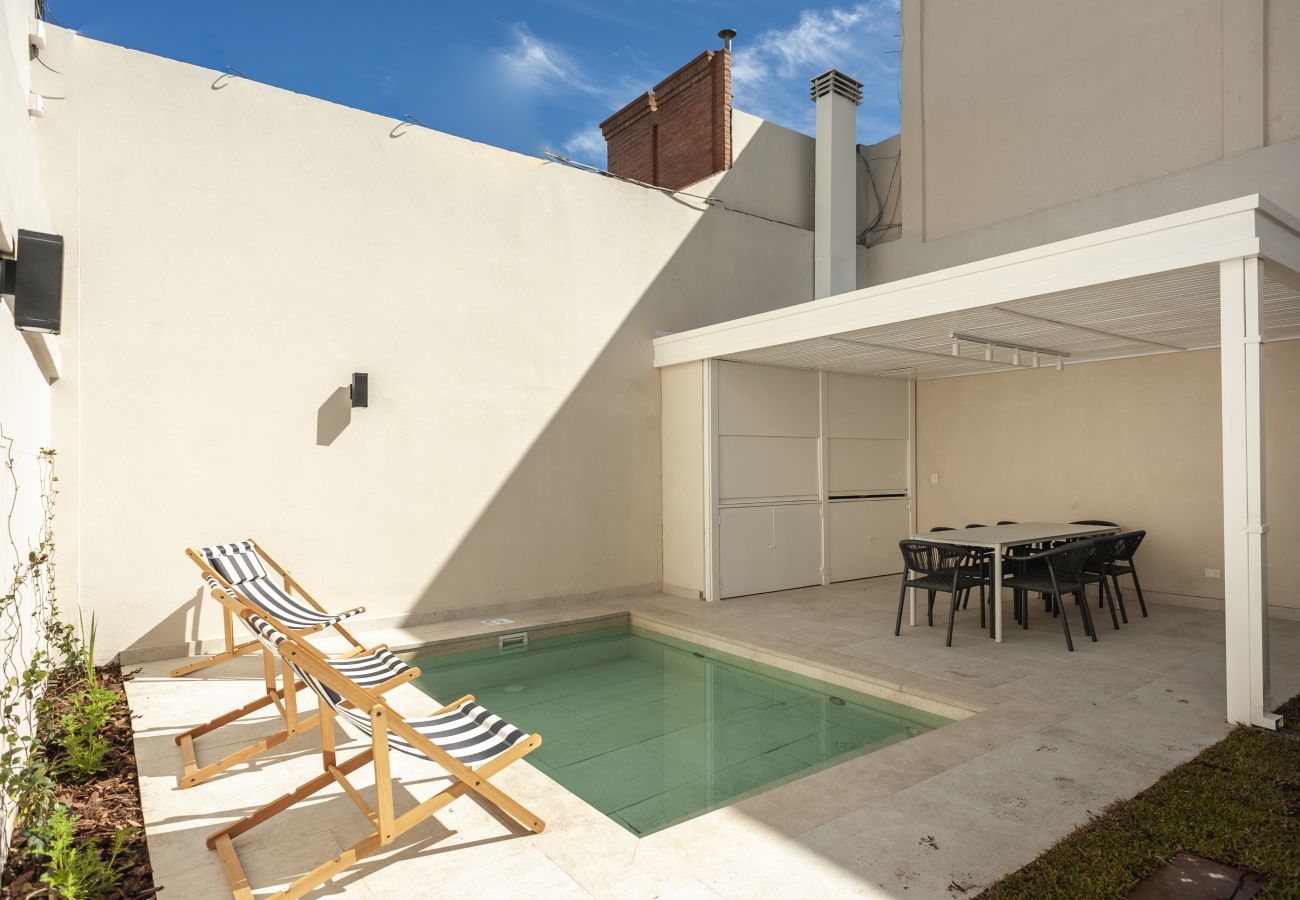 Casa en Buenos Aires - Casa Tronador · Wow Casa exclusiva con jardín