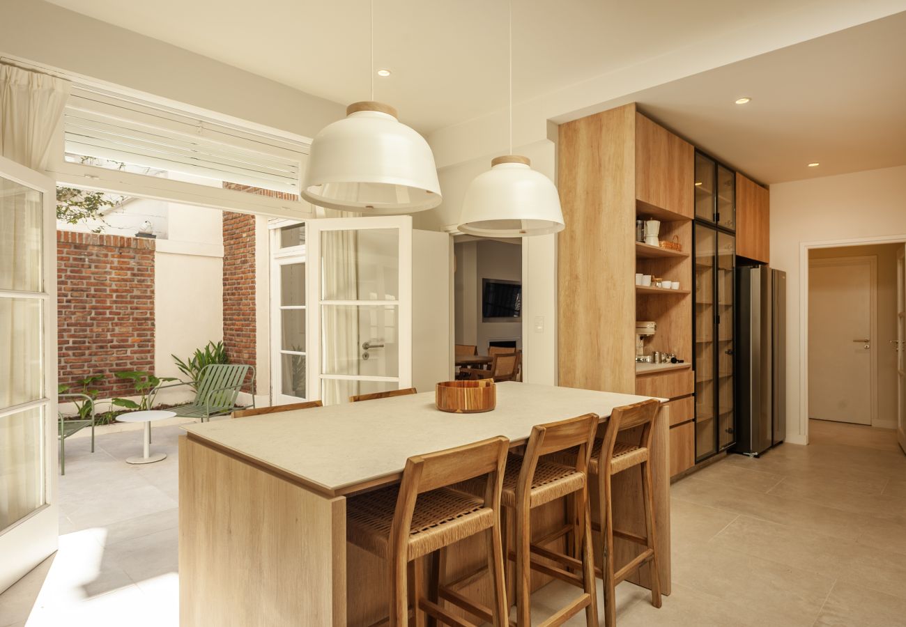 Casa en Buenos Aires - Casa Tronador · Wow Casa exclusiva con jardín